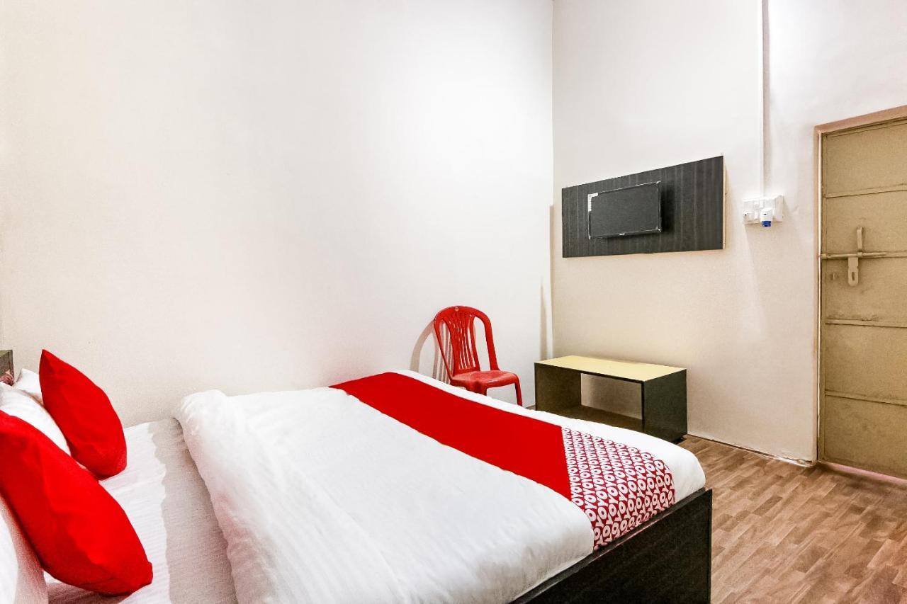ג'אבלפור Oyo 69647 Yash Lodge מראה חיצוני תמונה