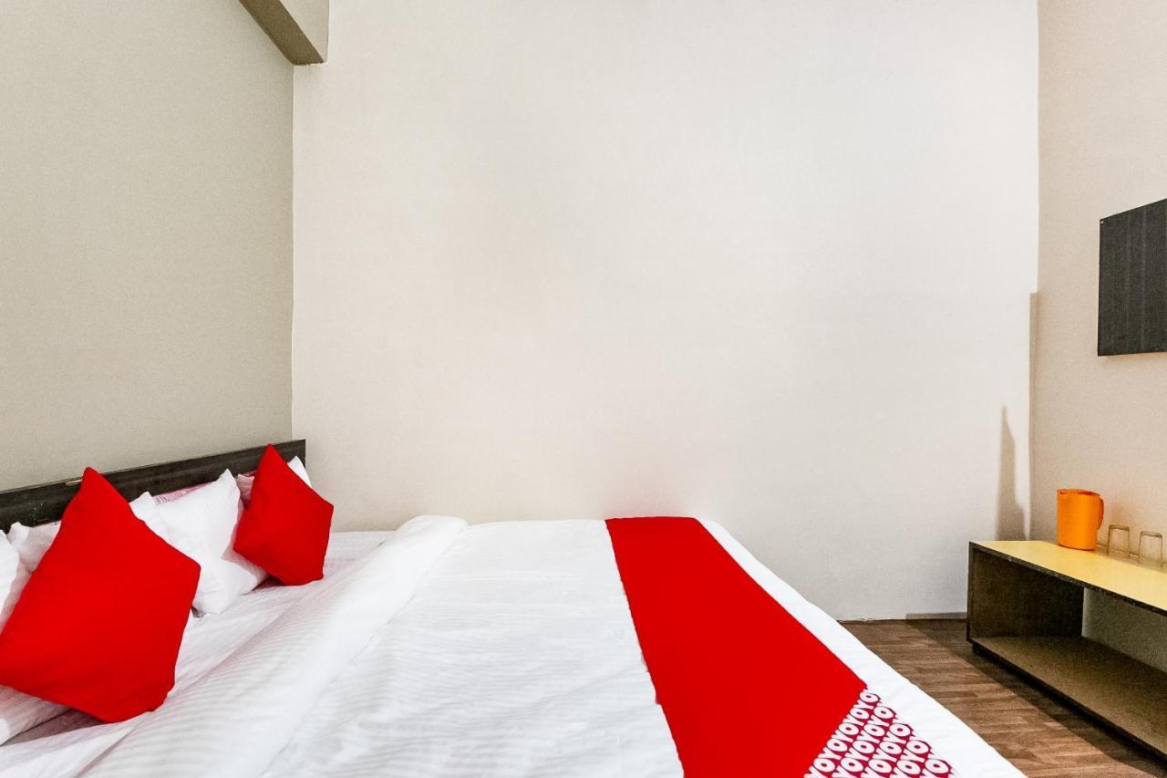 ג'אבלפור Oyo 69647 Yash Lodge מראה חיצוני תמונה